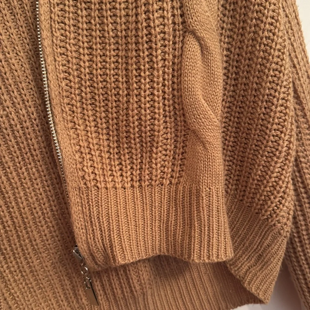 Cozy Tan Cable Knit Sweater - Picture 5 of 6